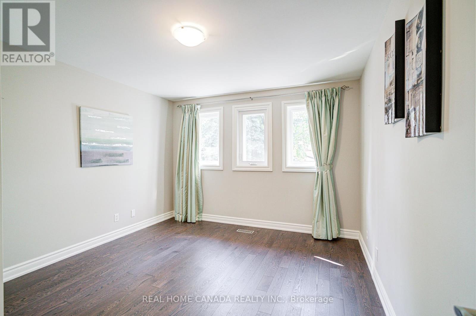 1690 Carrington Road, Mississauga, Ontario  L5M 2K2 - Photo 34 - W12414118