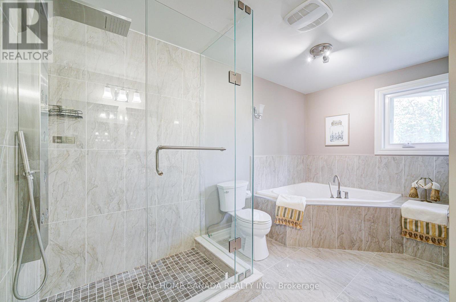 1690 Carrington Road, Mississauga, Ontario  L5M 2K2 - Photo 30 - W12414118