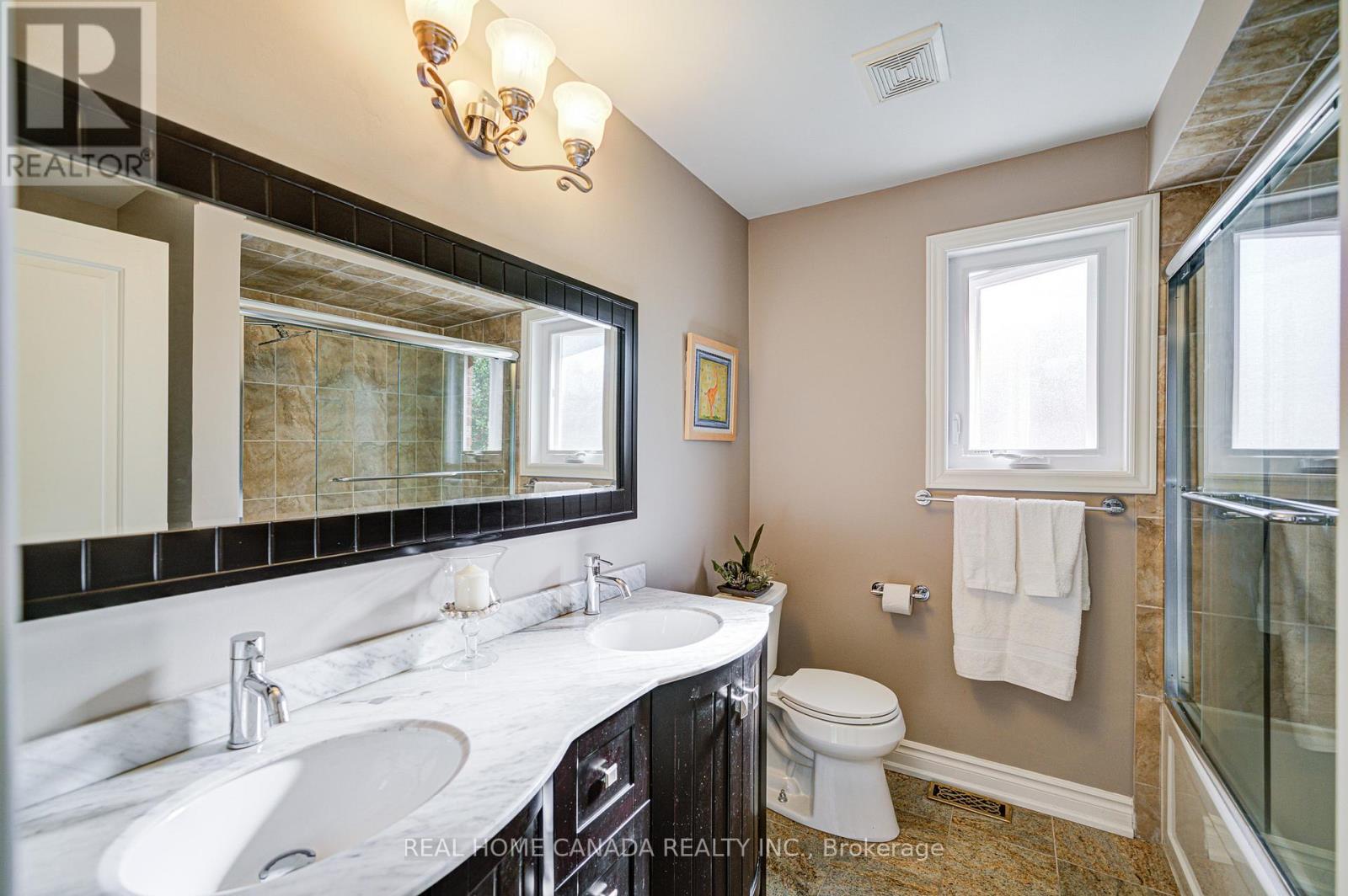 1690 Carrington Road, Mississauga, Ontario  L5M 2K2 - Photo 36 - W12414118