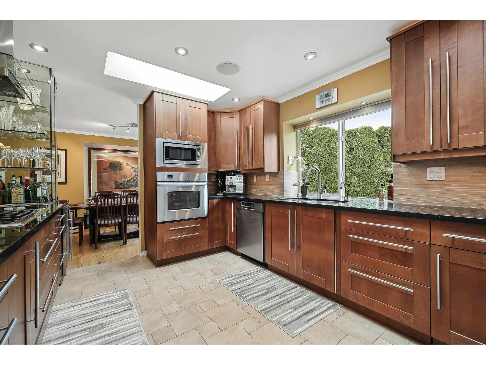 9175 Mulholland Place, Delta, British Columbia  V4C 7X4 - Photo 4 - R3050107