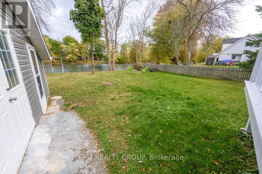 250 Ashley Street, Belleville, Ontario  K0K 2B0 - Photo 26 - X12416102