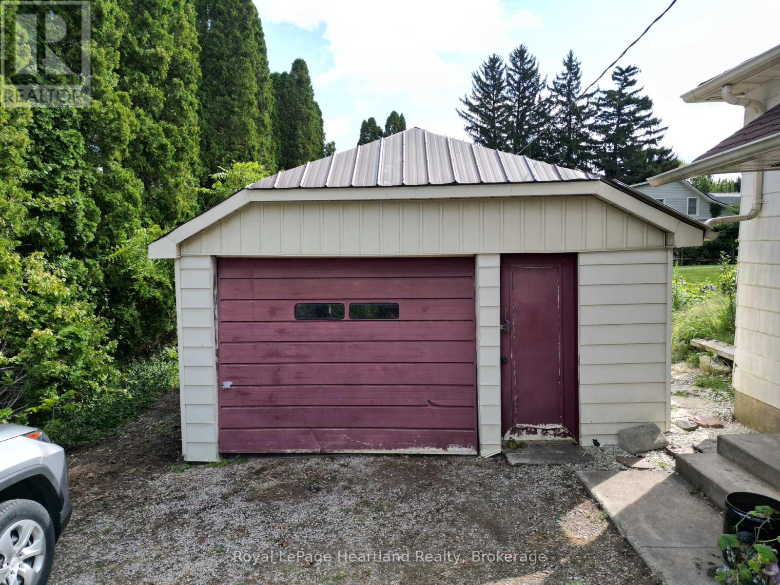 34 Main Street S, South Huron, Ontario  N0M 1S1 - Photo 10 - X12416054