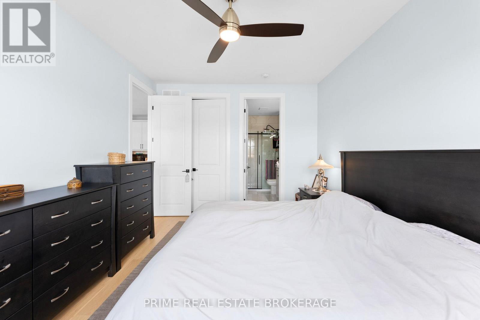 3 - 106 Coastal Crescent, Lambton Shores, Ontario  N0M 1T0 - Photo 12 - X12416005