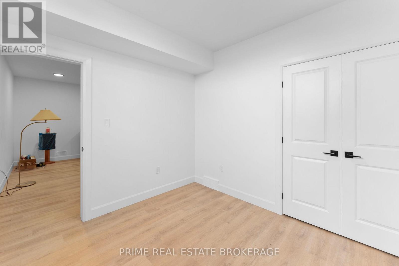 3 - 106 Coastal Crescent, Lambton Shores, Ontario  N0M 1T0 - Photo 23 - X12416005