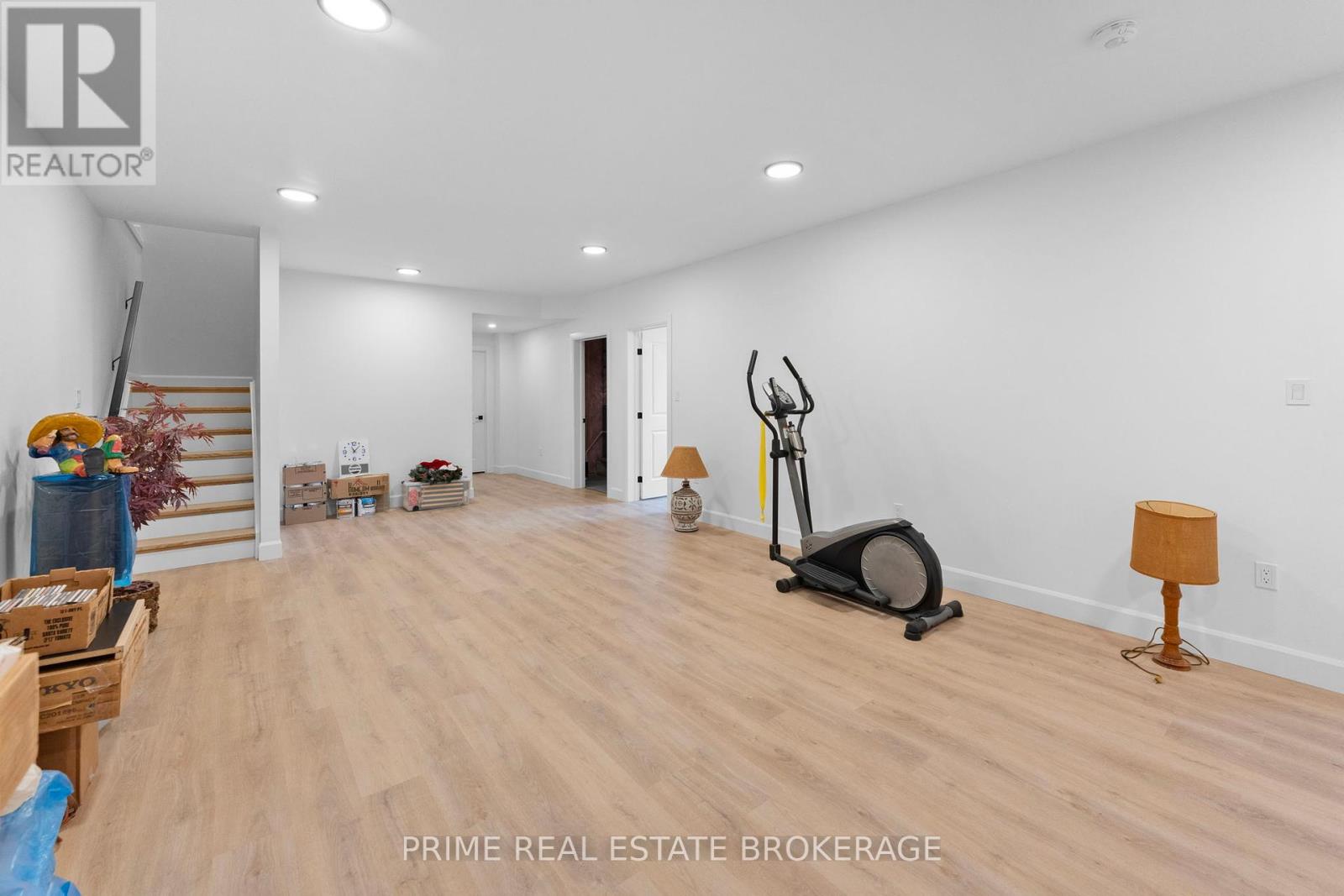 3 - 106 Coastal Crescent, Lambton Shores, Ontario  N0M 1T0 - Photo 24 - X12416005