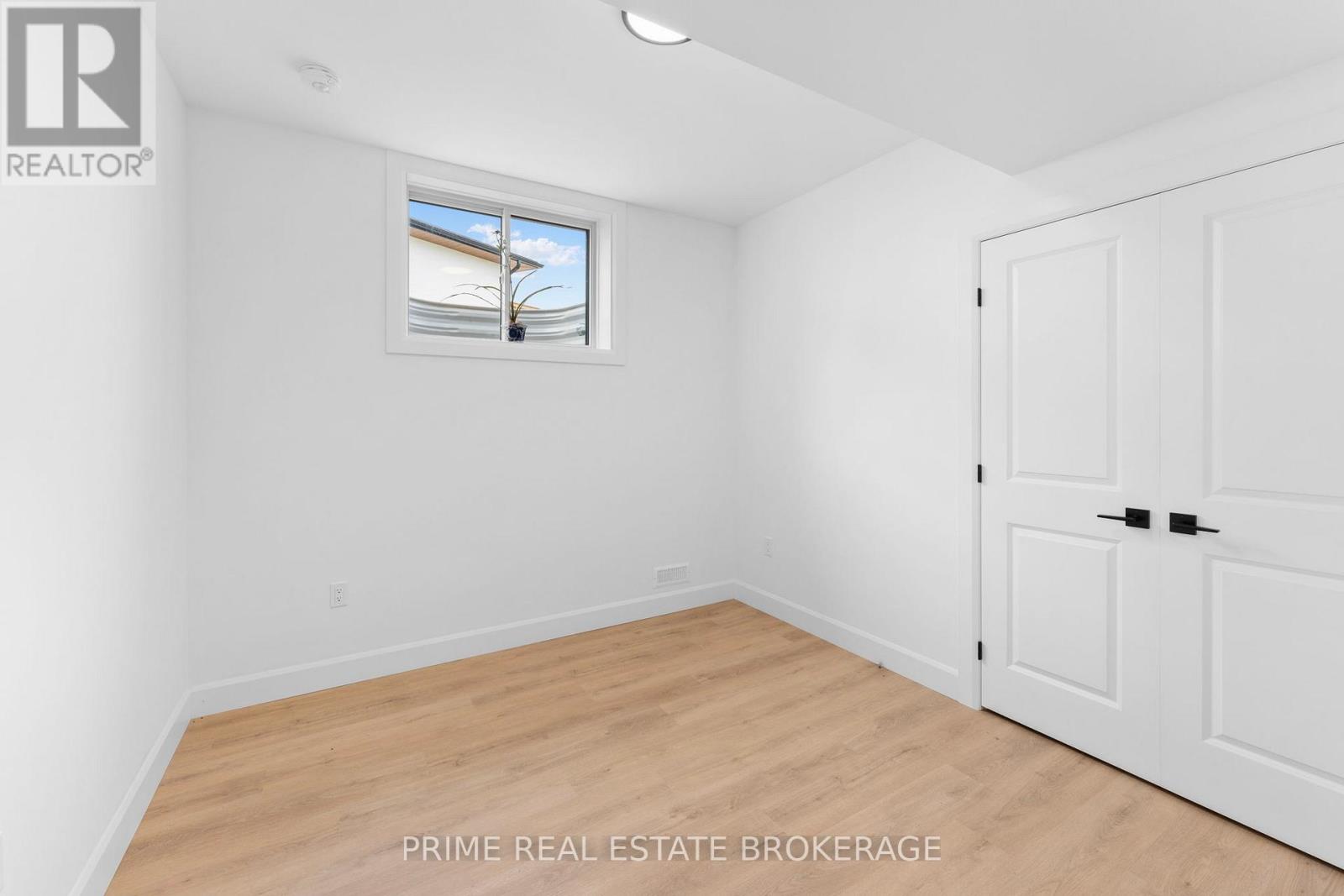 3 - 106 Coastal Crescent, Lambton Shores, Ontario  N0M 1T0 - Photo 25 - X12416005
