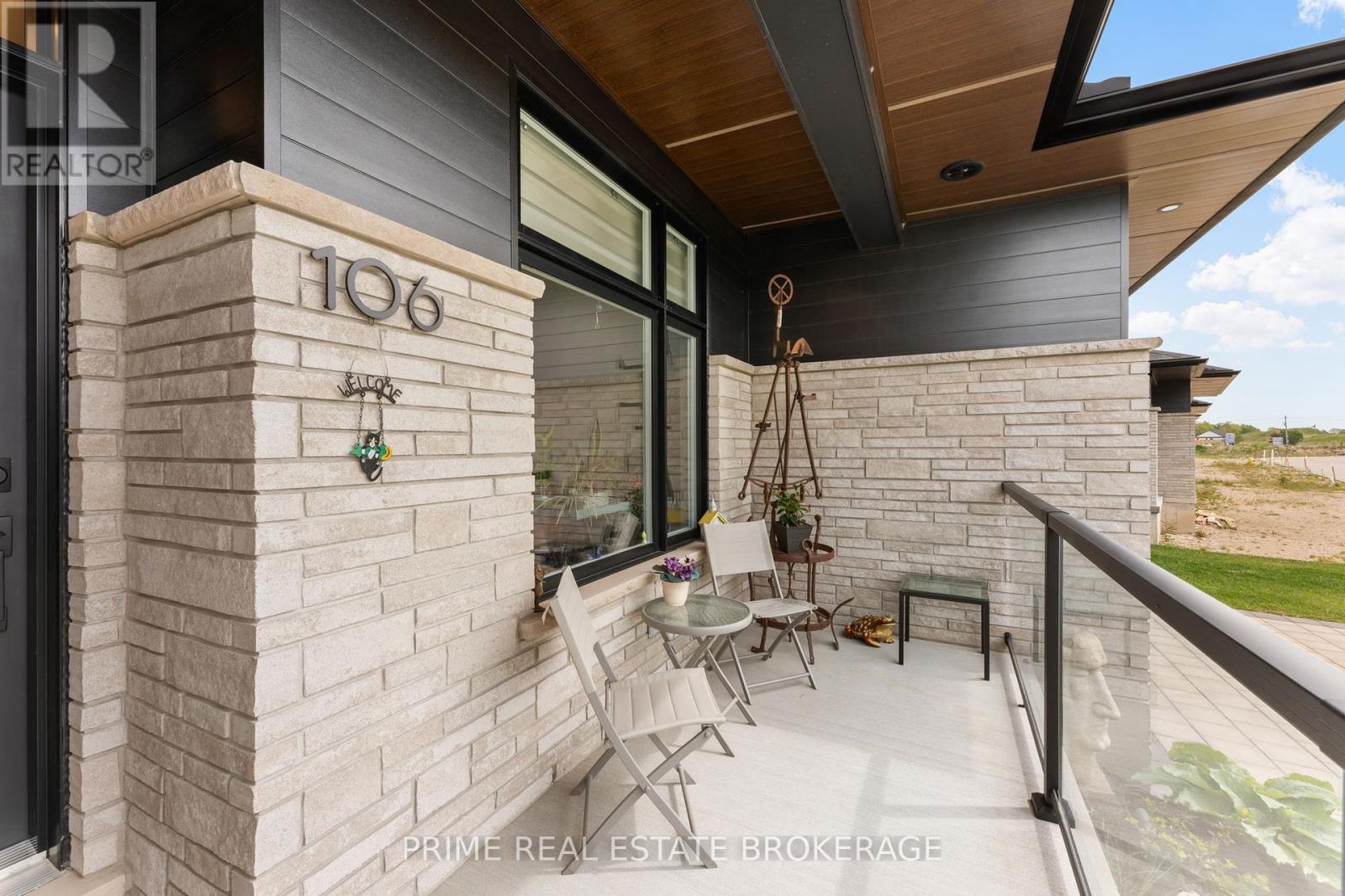 3 - 106 Coastal Crescent, Lambton Shores, Ontario  N0M 1T0 - Photo 3 - X12416005