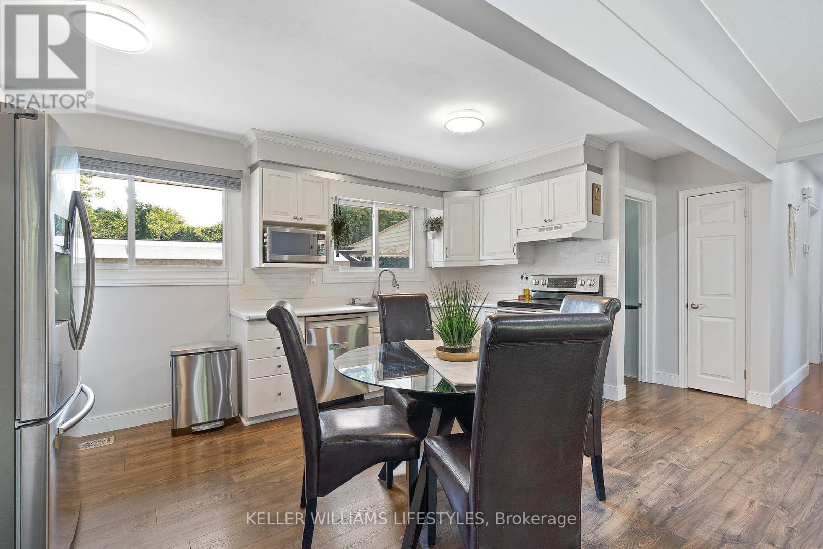 205 Gladman Avenue, London South, Ontario  N6J 1X6 - Photo 11 - X12416007