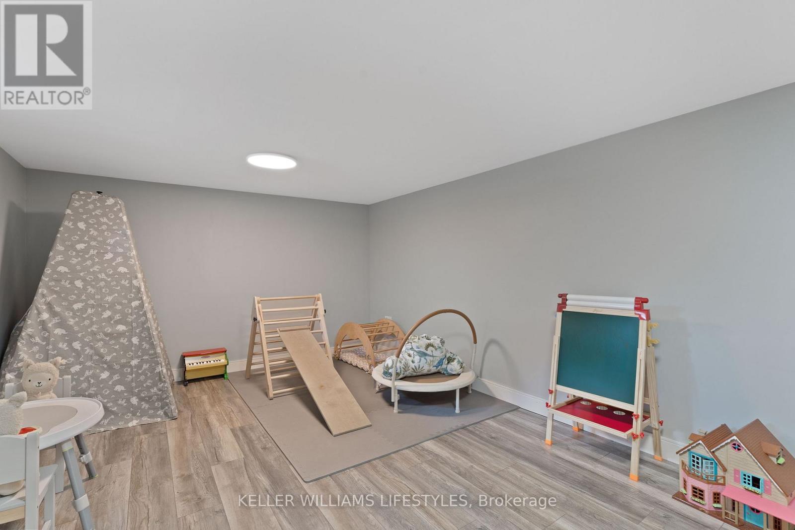 205 Gladman Avenue, London South, Ontario  N6J 1X6 - Photo 26 - X12416007