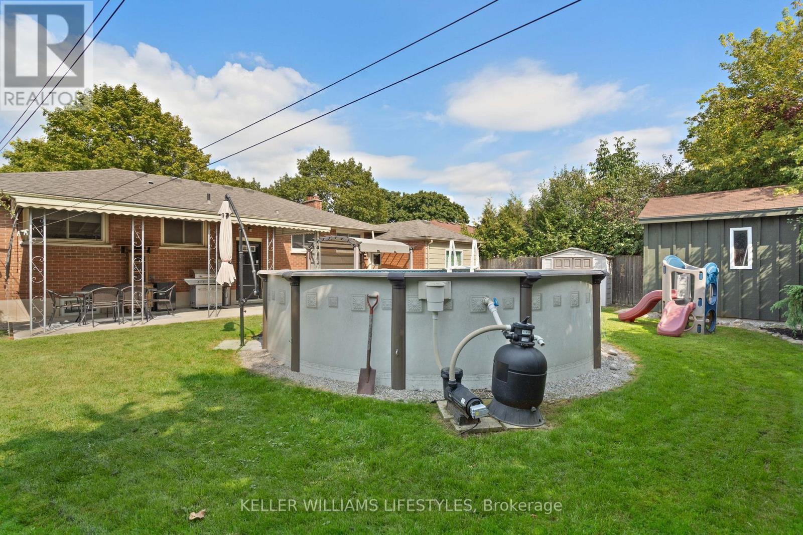 205 Gladman Avenue, London South, Ontario  N6J 1X6 - Photo 35 - X12416007
