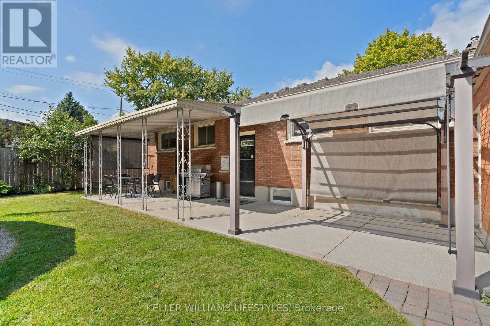 205 Gladman Avenue, London South, Ontario  N6J 1X6 - Photo 39 - X12416007
