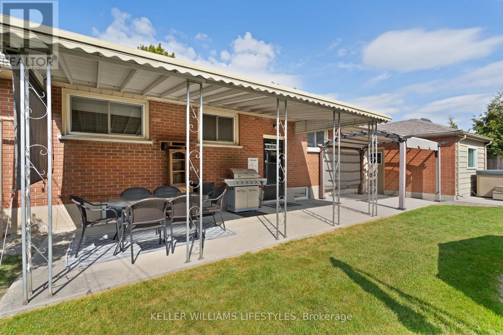 205 Gladman Avenue, London South, Ontario  N6J 1X6 - Photo 42 - X12416007