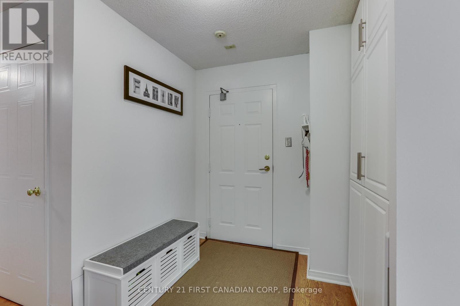 201 - 76 Base Line Road W, London South (South E), Ontario  N6J 4X6 - Photo 10 - X12416122