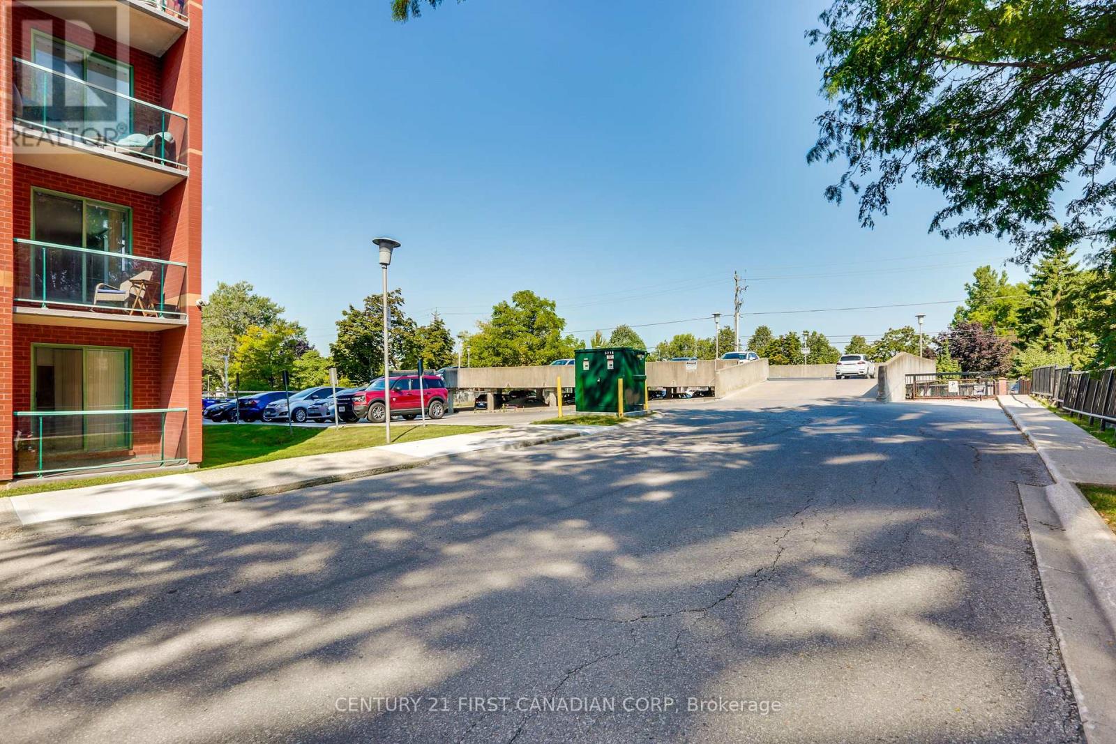 201 - 76 Base Line Road W, London South (South E), Ontario  N6J 4X6 - Photo 4 - X12416122