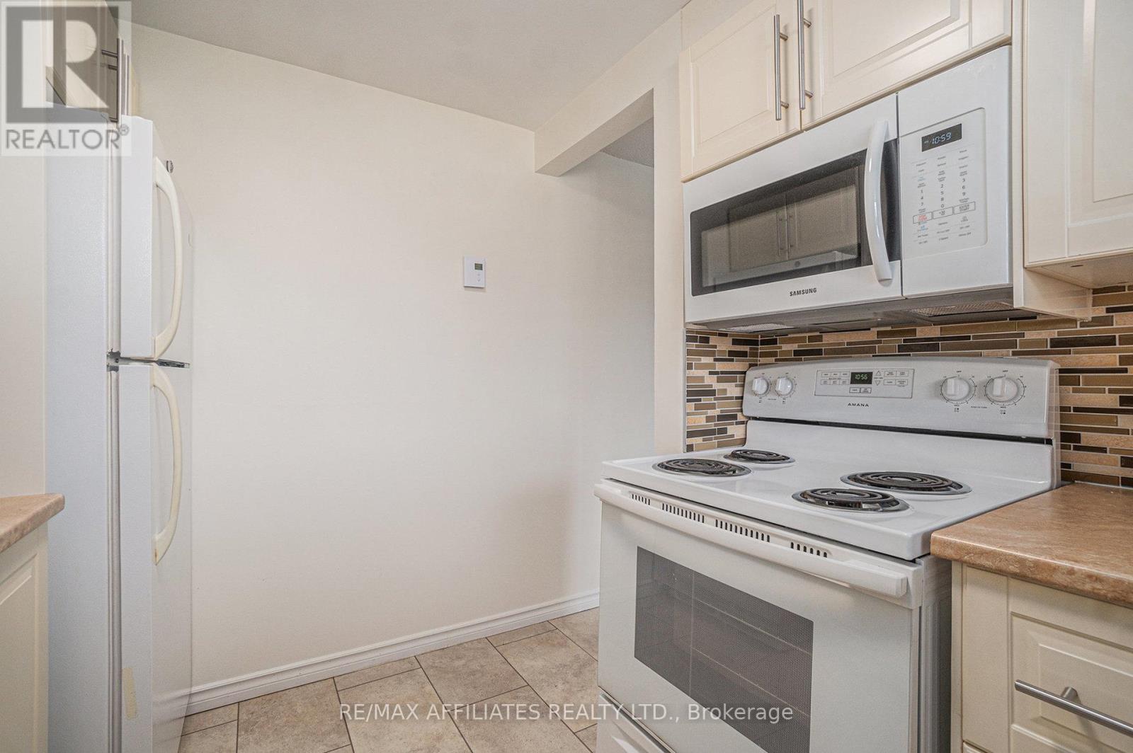 114 - 6532 Bilberry Drive, Ottawa, Ontario  K1C 4N9 - Photo 12 - X12415994