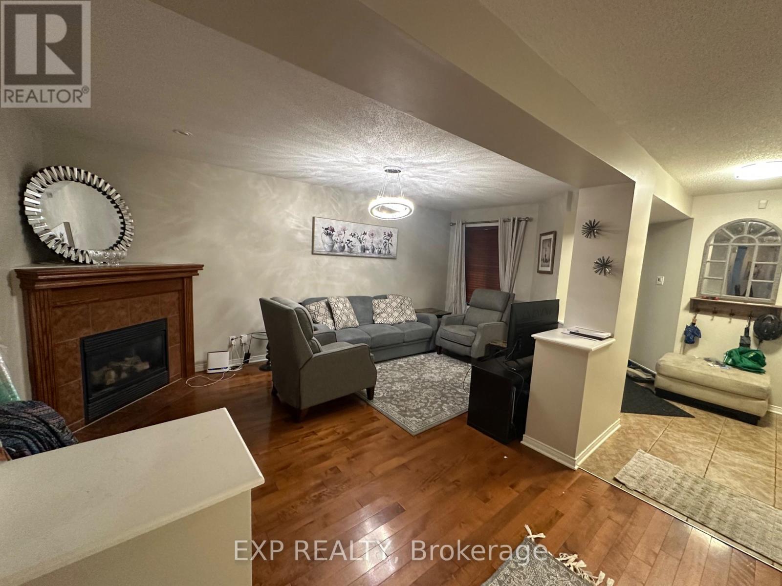 272 Claridge Drive, Ottawa, Ontario  K2J 5B9 - Photo 2 - X12416024
