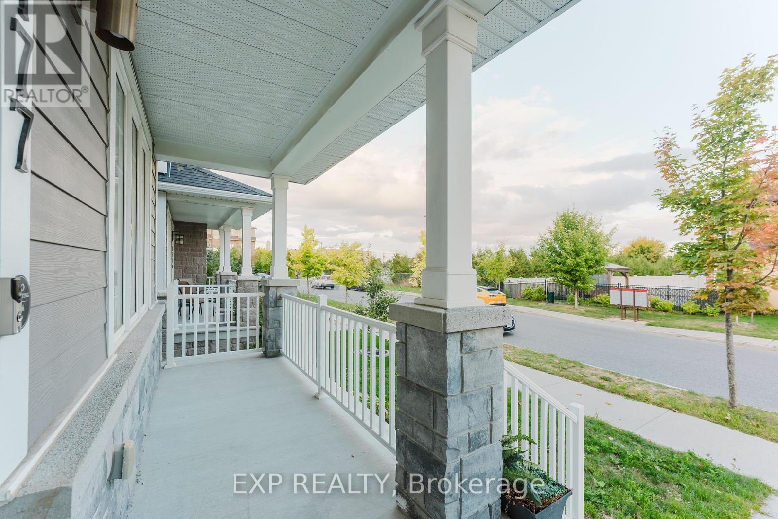177 Springbeauty Avenue, Ottawa, Ontario  K2J 5T8 - Photo 5 - X12416061
