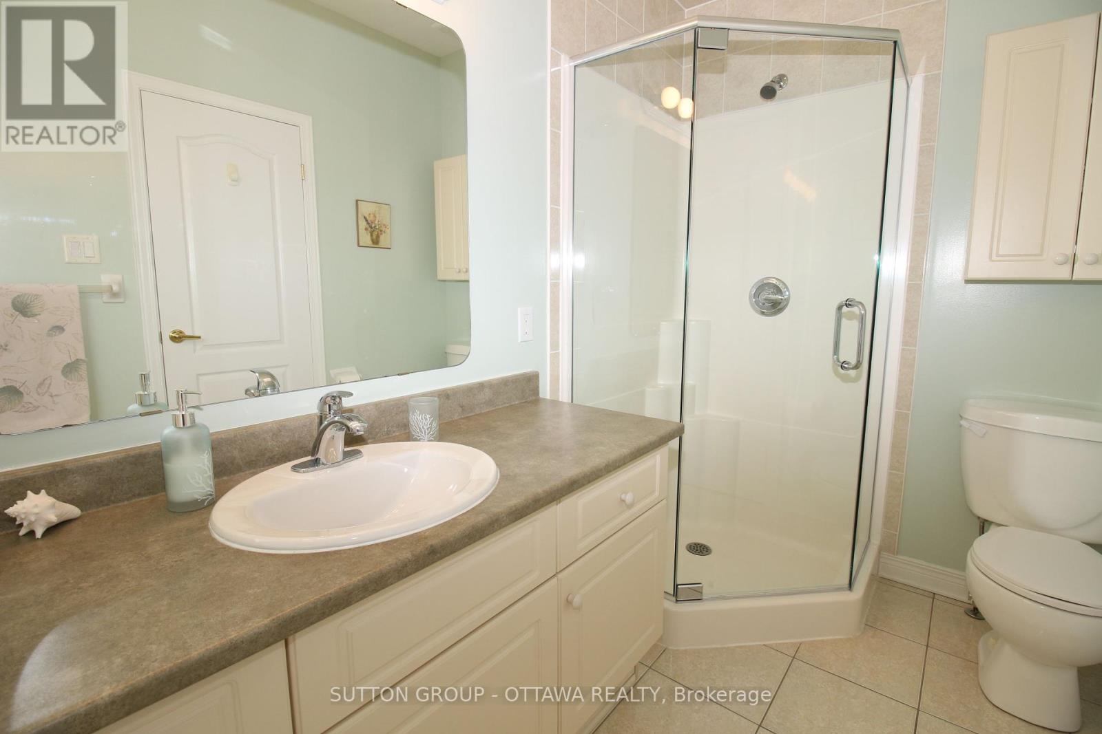 18 Sirocco Crescent, Ottawa, Ontario  K2S 1Z7 - Photo 17 - X12416080