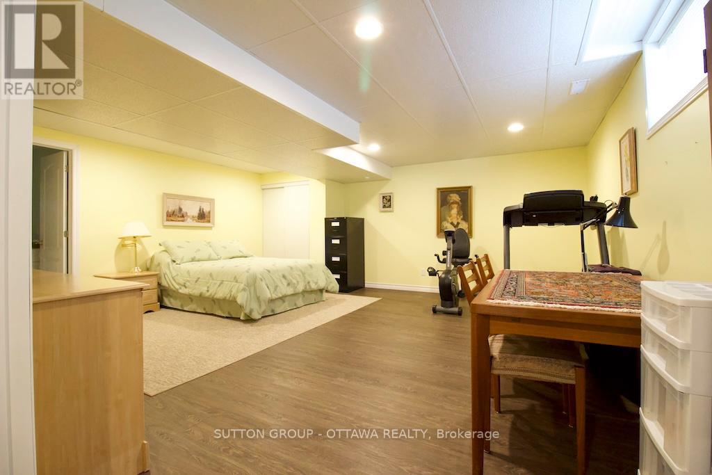 18 Sirocco Crescent, Ottawa, Ontario  K2S 1Z7 - Photo 26 - X12416080