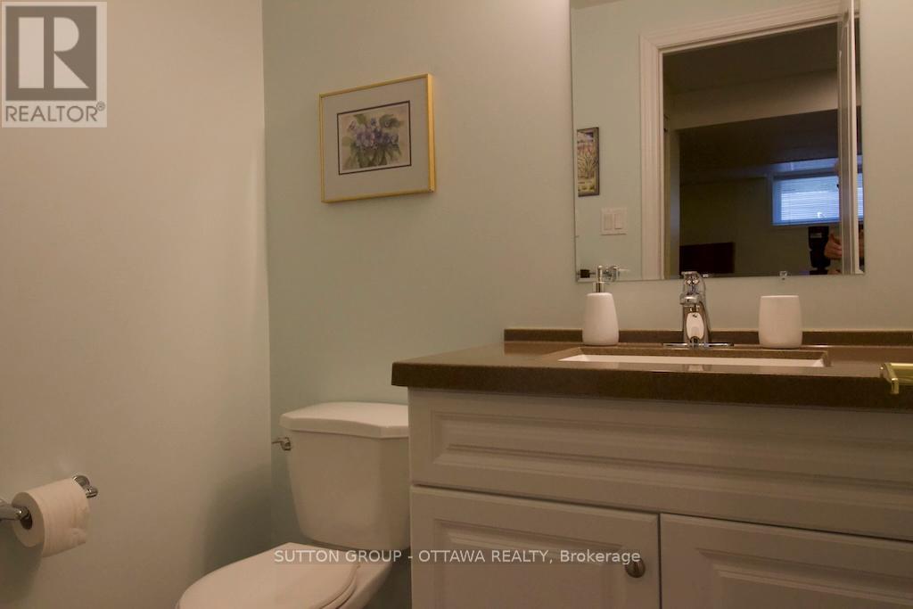 18 Sirocco Crescent, Ottawa, Ontario  K2S 1Z7 - Photo 28 - X12416080