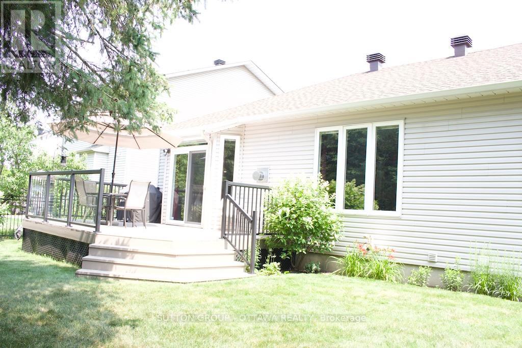 18 Sirocco Crescent, Ottawa, Ontario  K2S 1Z7 - Photo 29 - X12416080
