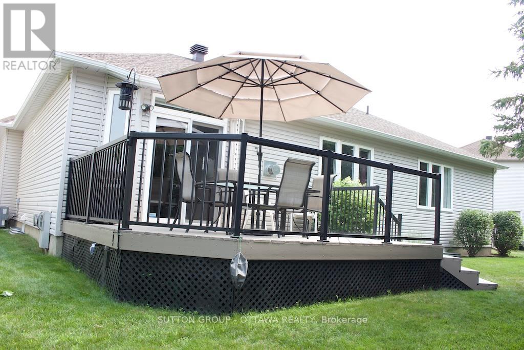 18 Sirocco Crescent, Ottawa, Ontario  K2S 1Z7 - Photo 30 - X12416080