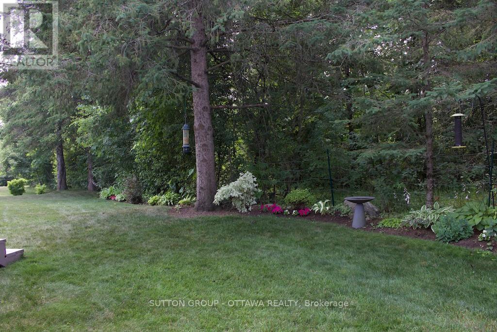 18 Sirocco Crescent, Ottawa, Ontario  K2S 1Z7 - Photo 36 - X12416080