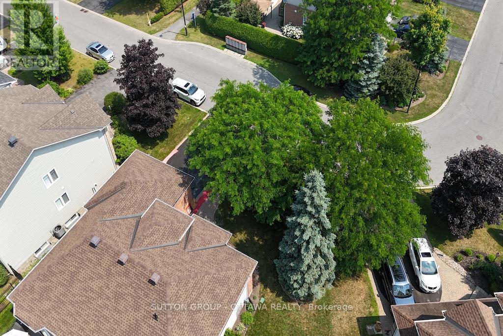 18 Sirocco Crescent, Ottawa, Ontario  K2S 1Z7 - Photo 39 - X12416080