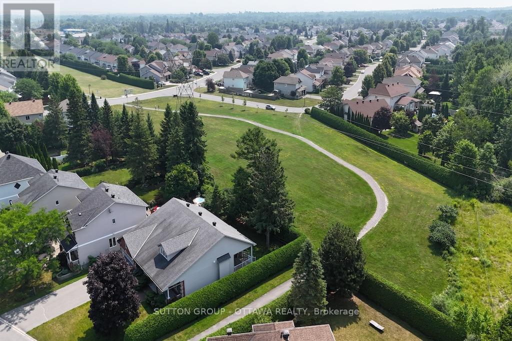 18 Sirocco Crescent, Ottawa, Ontario  K2S 1Z7 - Photo 42 - X12416080