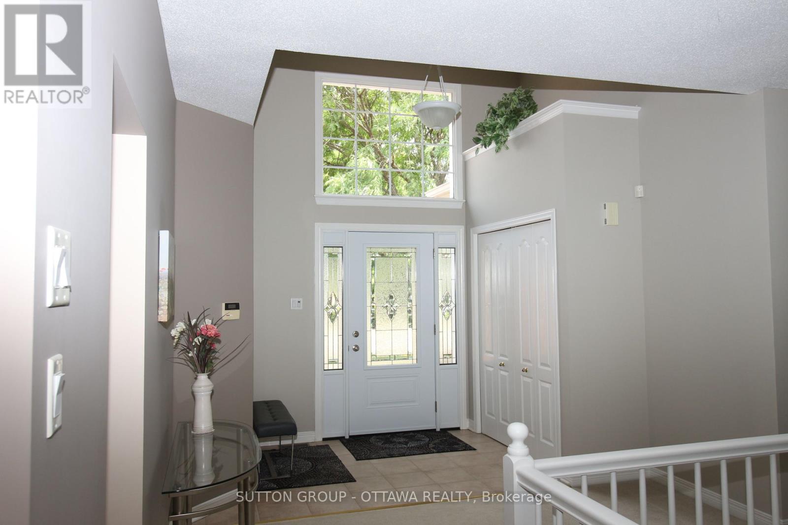 18 Sirocco Crescent, Ottawa, Ontario  K2S 1Z7 - Photo 5 - X12416080