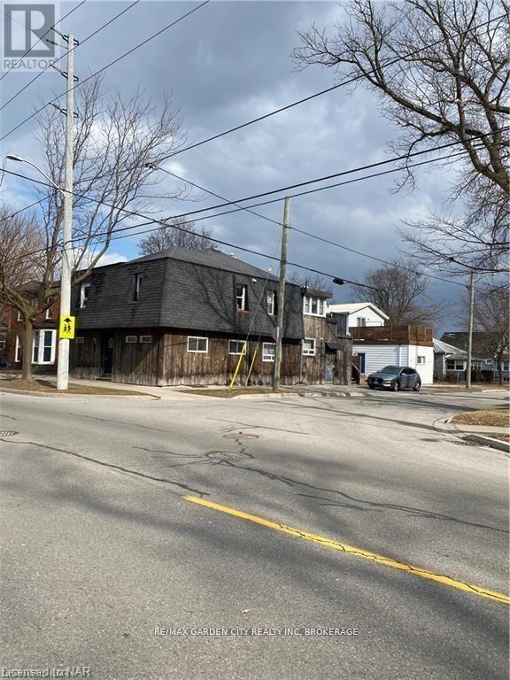 158A LAKE STREET, St. Catharines, Ontario