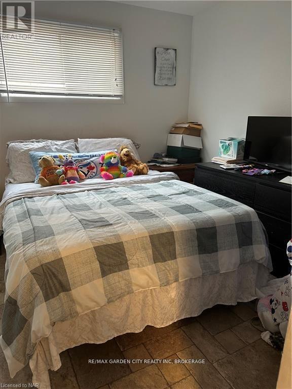 158a Lake Street, St. Catharines, Ontario  L2R 5Y7 - Photo 6 - X12416036