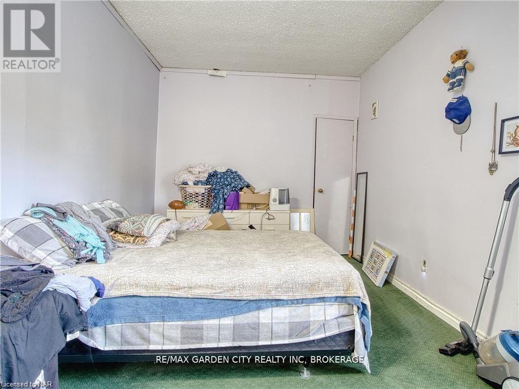 243 Ontario Street, St. Catharines, Ontario  L2R 7J2 - Photo 12 - X12416120