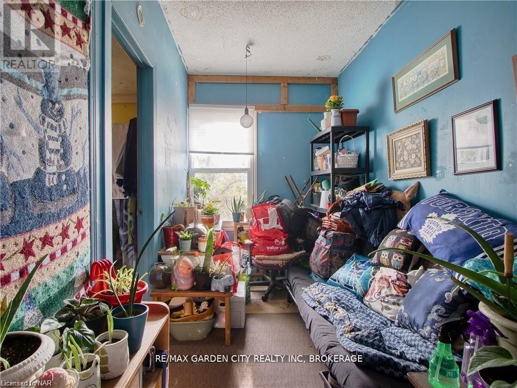 243 Ontario Street, St. Catharines, Ontario  L2R 7J2 - Photo 21 - X12416120
