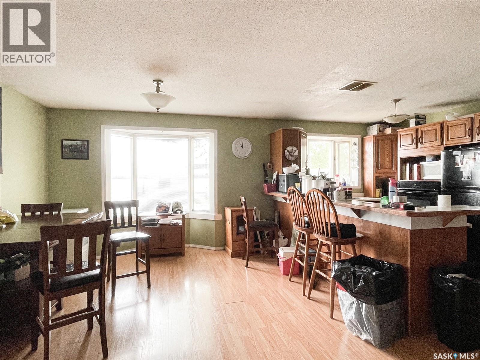 516 5th Avenue W, Meadow Lake, Saskatchewan  S9X 1A9 - Photo 4 - SK013322