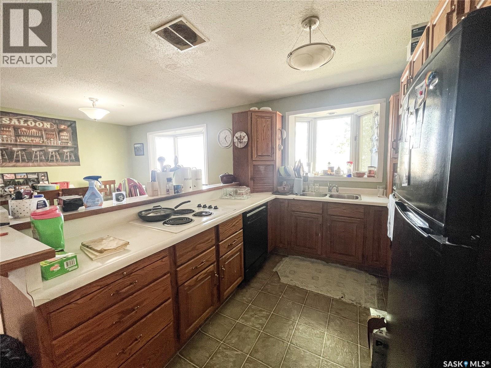 516 5th Avenue W, Meadow Lake, Saskatchewan  S9X 1A9 - Photo 3 - SK013322