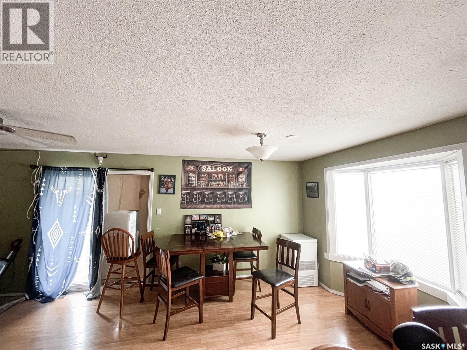 516 5th Avenue W, Meadow Lake, Saskatchewan  S9X 1A9 - Photo 5 - SK013322
