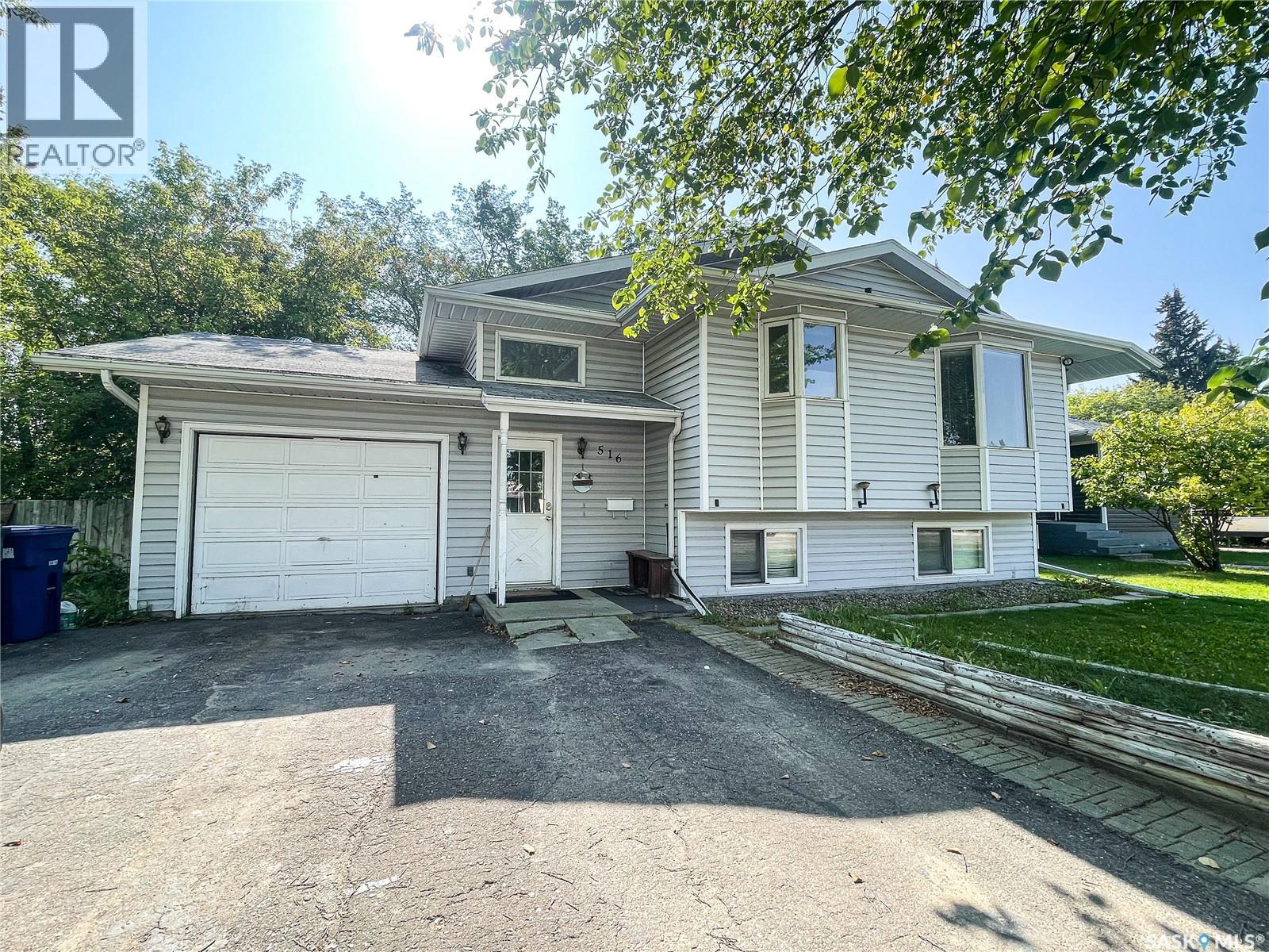 516 5th Avenue W, Meadow Lake, Saskatchewan  S9X 1A9 - Photo 1 - SK013322
