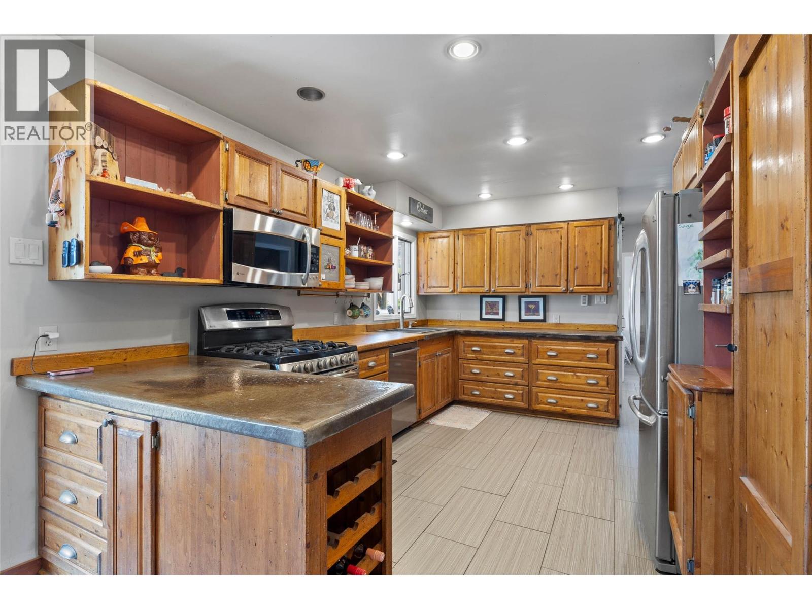 314 Birch Street, Chase, British Columbia  V0E 1M0 - Photo 3 - 10363389