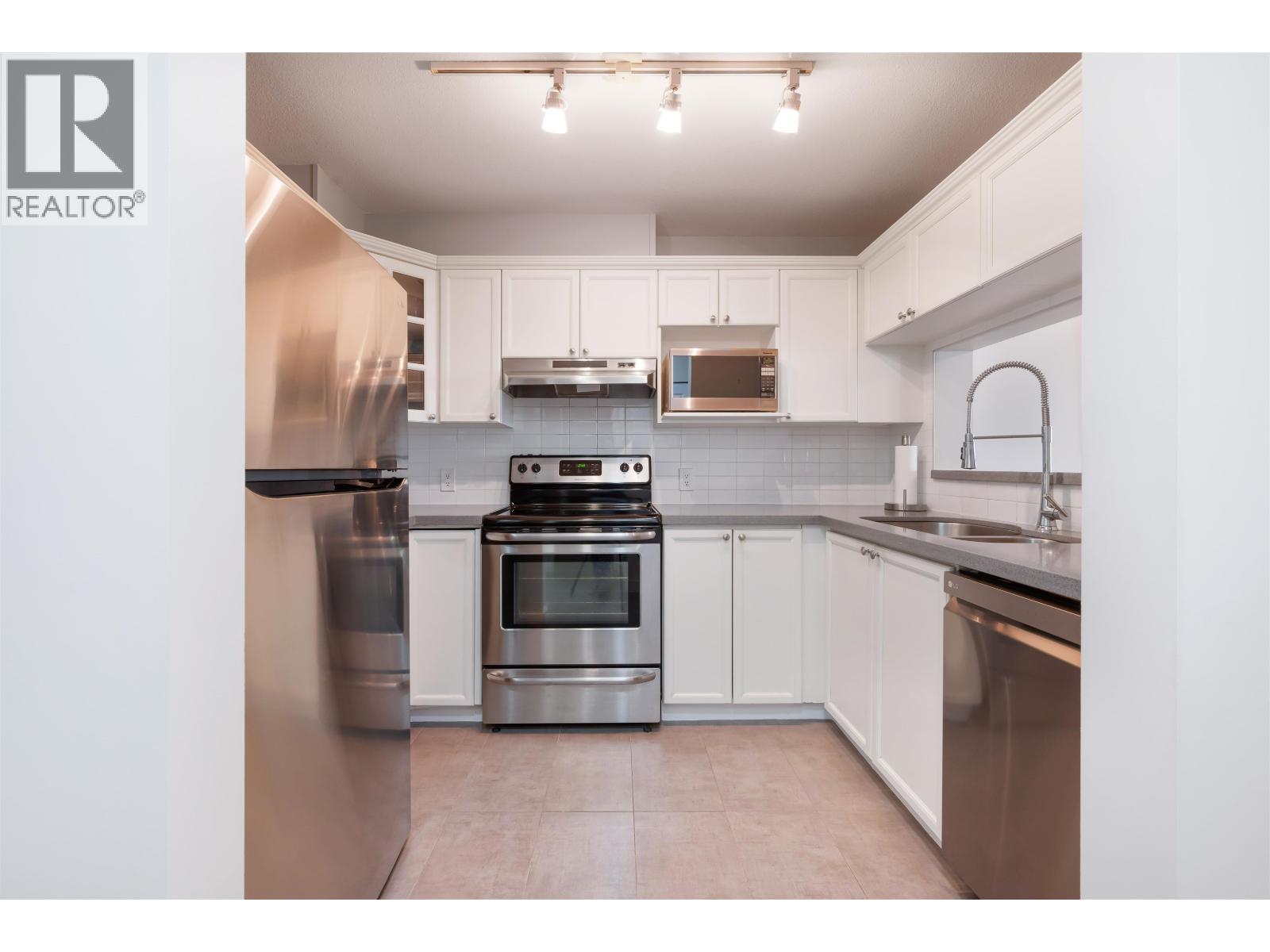 330 5500 Andrews Road, Richmond, British Columbia  V7E 6M9 - Photo 4 - R3049175