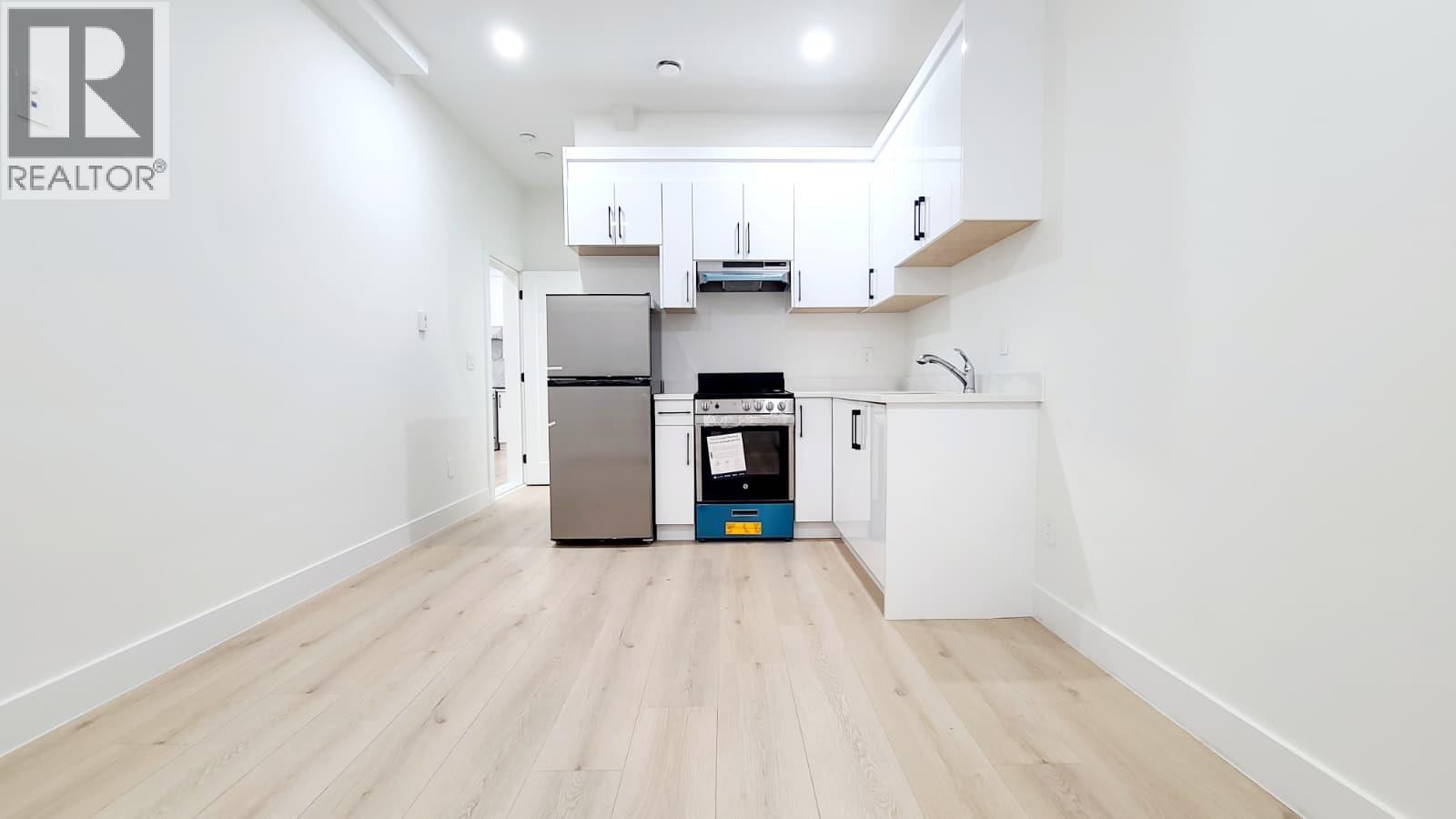 8018 19th Avenue, Burnaby, British Columbia  V3N 1G3 - Photo 29 - R3050093