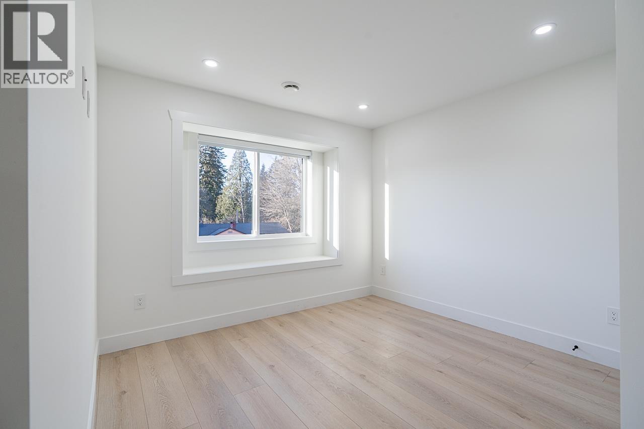 8018 19th Avenue, Burnaby, British Columbia  V3N 1G3 - Photo 26 - R3050093