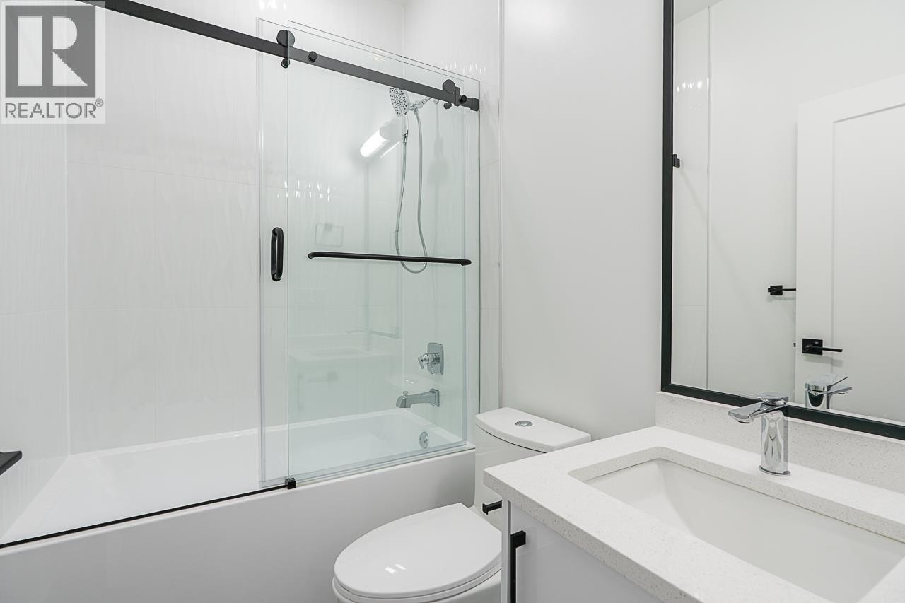 8018 19th Avenue, Burnaby, British Columbia  V3N 1G3 - Photo 19 - R3050093