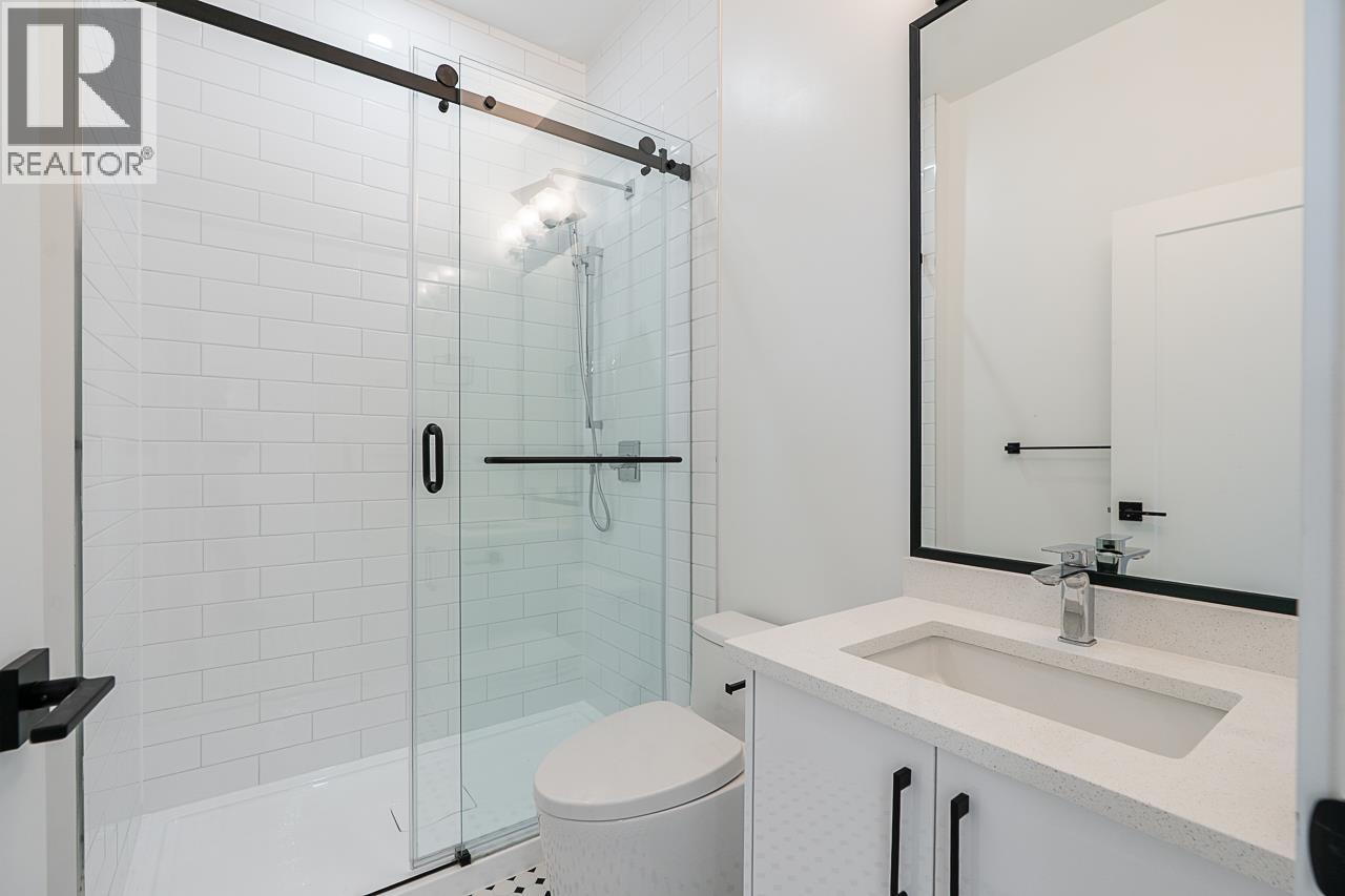 8018 19th Avenue, Burnaby, British Columbia  V3N 1G3 - Photo 18 - R3050093