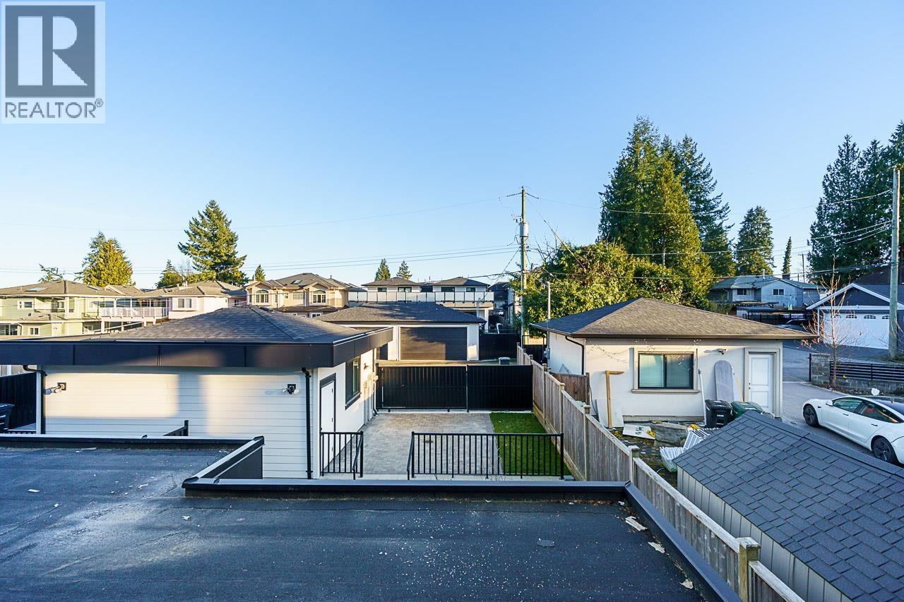 8018 19th Avenue, Burnaby, British Columbia  V3N 1G3 - Photo 33 - R3050093
