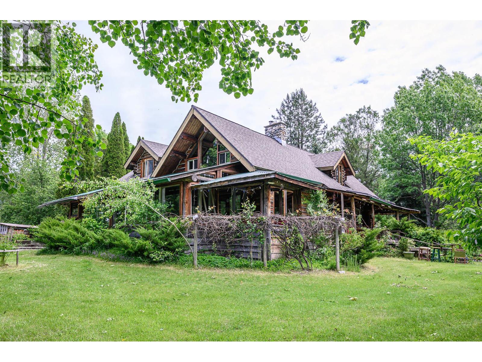 740 GLENACRE Road, mclure, British Columbia