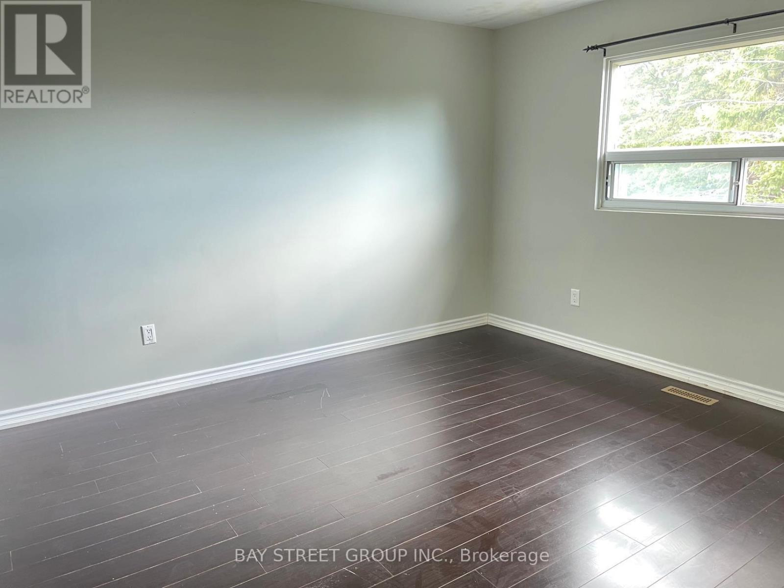 31 Wellpark Boulevard, Toronto, Ontario  M1V 1B5 - Photo 4 - E12415937