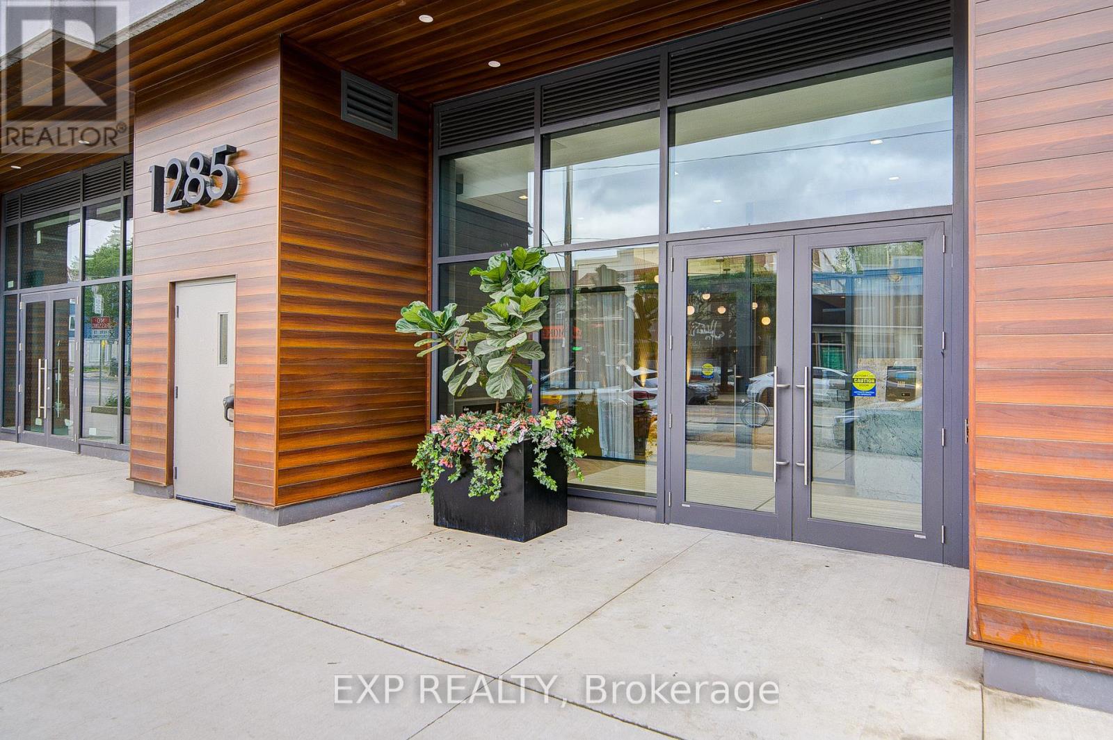 211 - 1285 Queen Street E, Toronto, Ontario  M4L 1C2 - Photo 1 - E12415966