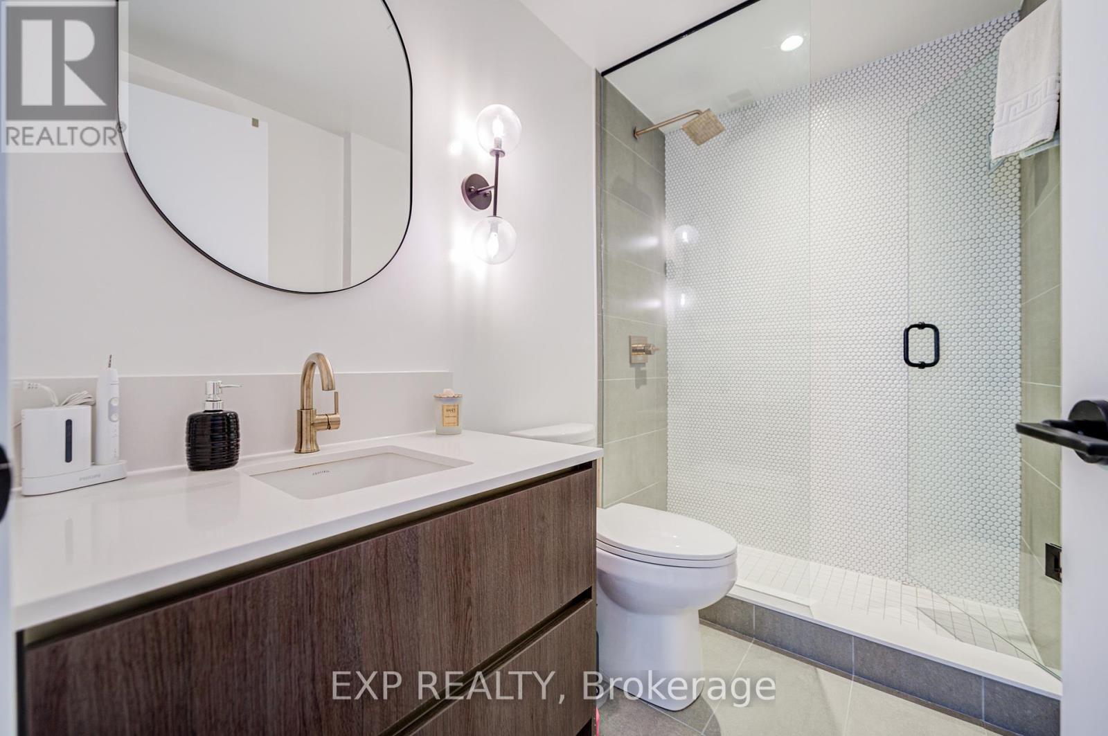 211 - 1285 Queen Street E, Toronto, Ontario  M4L 1C2 - Photo 11 - E12415966