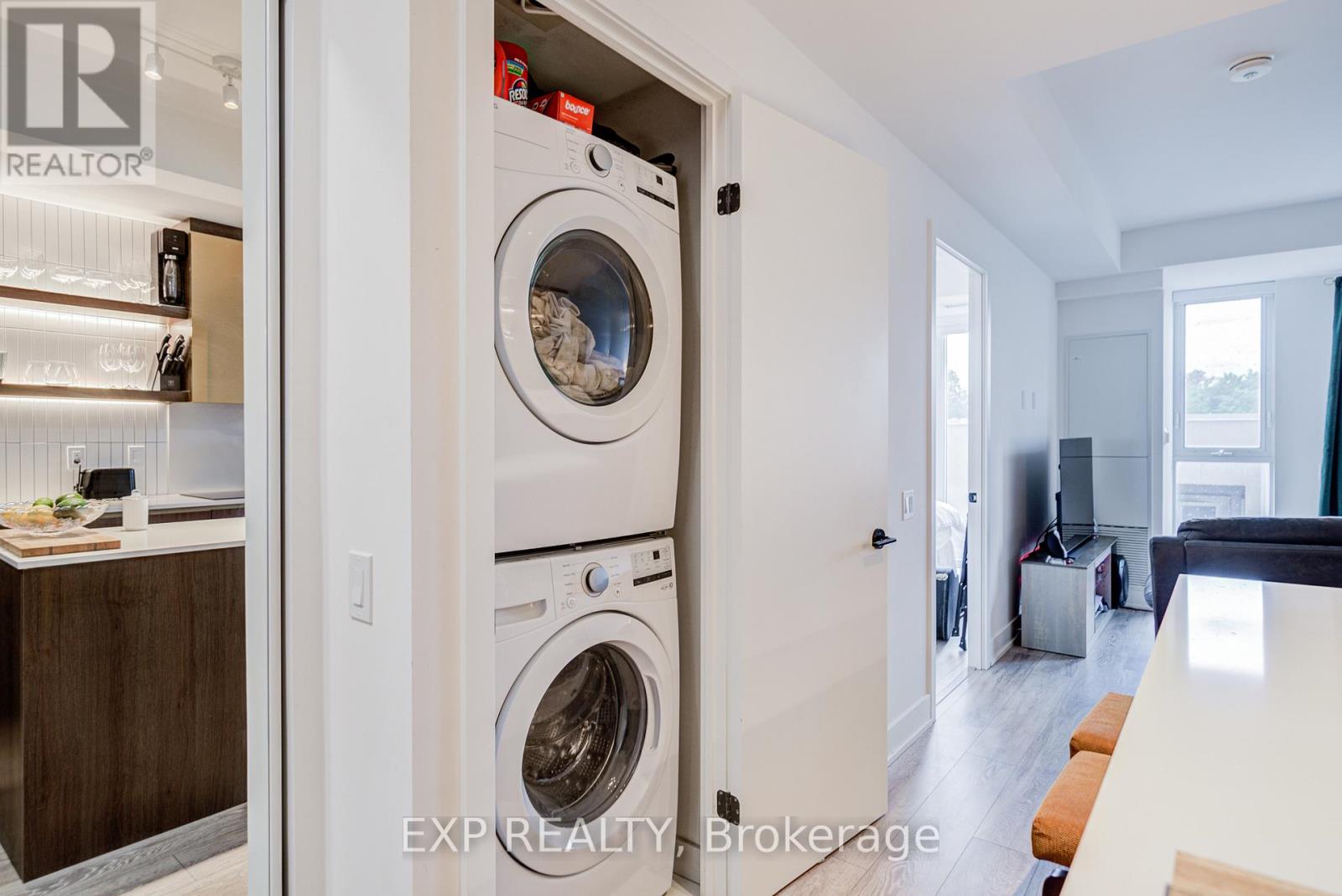 211 - 1285 Queen Street E, Toronto, Ontario  M4L 1C2 - Photo 12 - E12415966